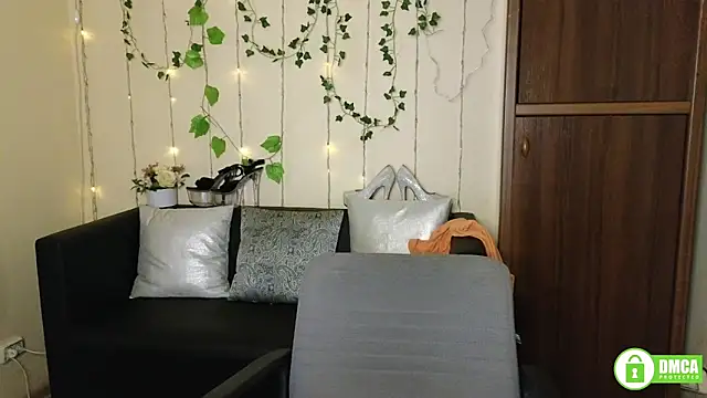 Kiss julli88I online show from September 12, 2025, 5:24 pm