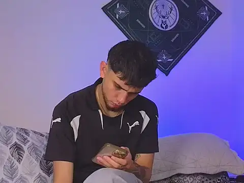 samevansx  online show from October 25, 2025, 2:50 pm