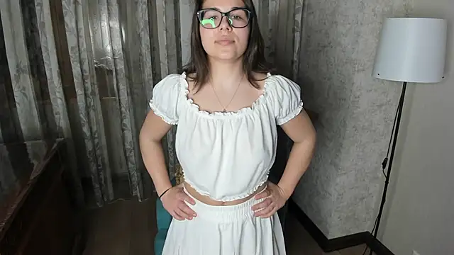 Snapshot of FloraBanford chatting on March 20, 2025, 7:04 pm FloraBanford online show from March 20, 2025, 7:04 pm