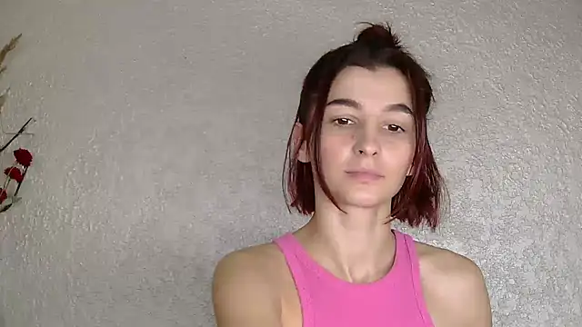 luna Gharming online show from November 23, 2025, 8:46 am