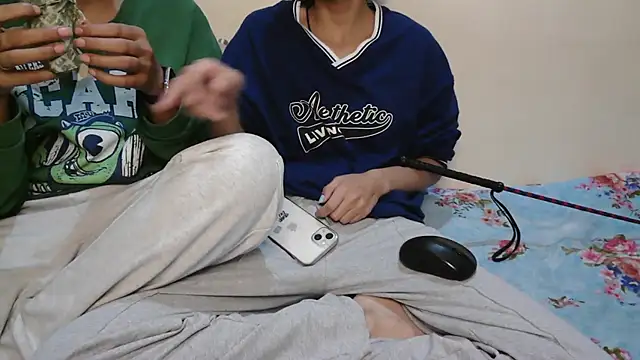 NaughtyThrouple007 online show from October 31, 2025, 6:37 pm