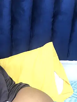 BondiBitch online show from November 9, 2025, 10:08 am