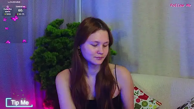 AmeliRoyse online show from December 15, 2025, 5:08 pm