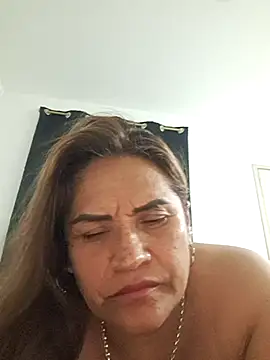 Snapshot of Milena_Foox chatting on April 4, 2026, 6:09 am Milena Foox online show from April 4, 2026, 6:09 am