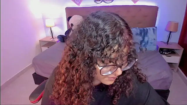 Snapshot of _Lilly_miller chatting on December 2, 2025, 7:48 pm Lilly miller online show from December 2, 2025, 7:48 pm