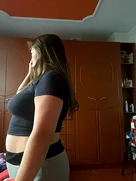 Snapshot of Luna-nevada chatting on January 18, 2026, 2:20 pm Luna-nevada online show from January 18, 2026, 2:20 pm