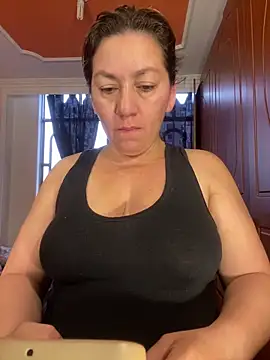 Snapshot of Luna-nevada chatting on March 14, 2026, 1:28 pm Luna-nevada online show from March 14, 2026, 1:28 pm