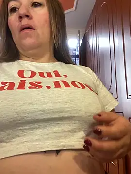 Snapshot of Luna-nevada chatting on March 24, 2026, 5:46 pm Luna-nevada online show from March 24, 2026, 5:46 pm