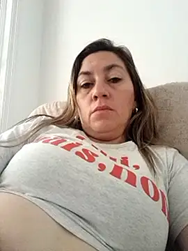 Luna-nevada online show from October 26, 2025, 7:36 pm