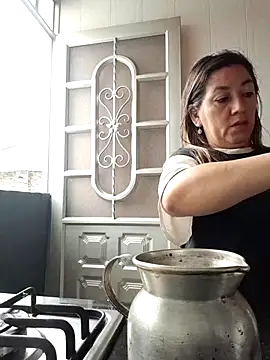 Luna-nevada online show from November 8, 2025, 6:11 pm