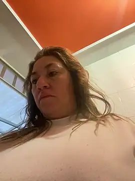 Snapshot of Luna-nevada chatting on May 6, 2026, 10:41 am Luna-nevada online show from May 6, 2026, 10:41 am