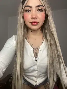 Snapshot of Mia_cullen_ chatting on October 11, 2025, 1:39 am Mia cullen online show from October 11, 2025, 1:39 am