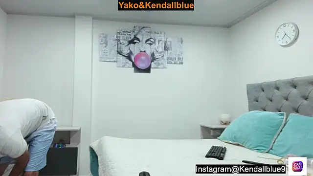 kendallblue  online show from October 20, 2025, 12:24 am