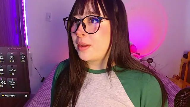 Oliviargf online show from February 16, 2026, 12:26 pm