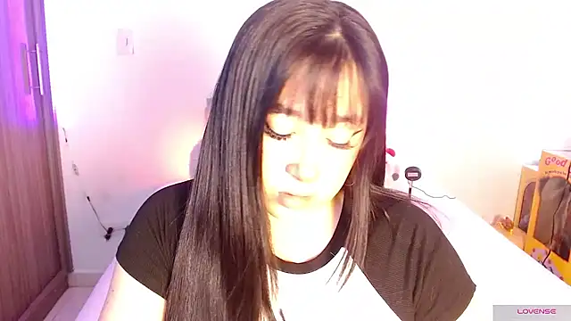 Snapshot of Oliviargf chatting on May 2, 2026, 1:16 pm Oliviargf online show from May 2, 2026, 1:16 pm