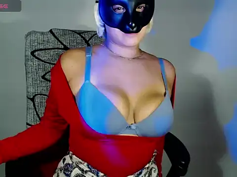 Hannah Kiim online show from October 19, 2025, 10:29 am