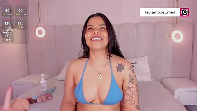 riri candy online show from January 11, 2026, 3:46 am