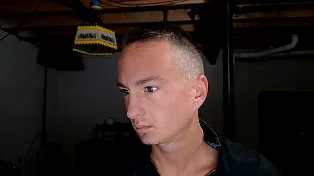 TheDaddy005 online show from December 20, 2025, 1:47 pm