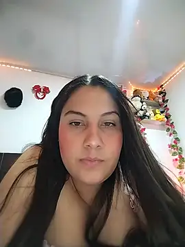 Snapshot of esmeralda_jadees chatting on May 16, 2026, 2:10 am esmeralda jadees online show from May 16, 2026, 2:10 am