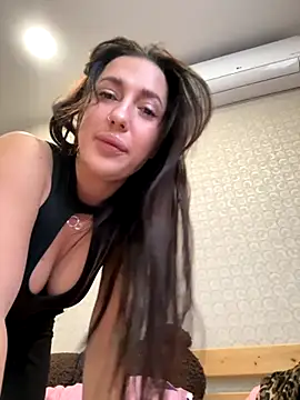 Snapshot of AleksandraRich chatting on November 10, 2025, 2:27 am AleksandraRich online show from November 10, 2025, 2:27 am