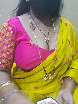Snapshot of Raashi_telugu chatting on September 29, 2025, 5:51 pm Raashi telugu online show from September 29, 2025, 5:51 pm
