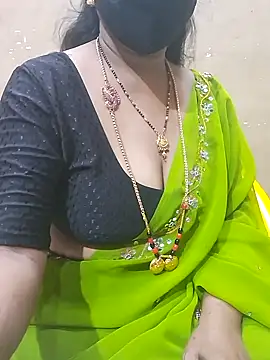 Snapshot of Raashi_telugu chatting on September 15, 2025, 5:35 pm Raashi telugu online show from September 15, 2025, 5:35 pm