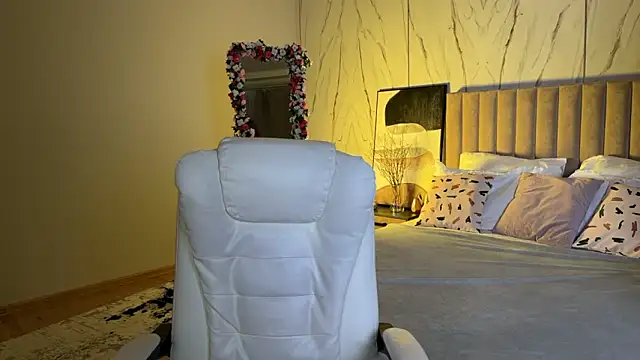 Snapshot of _Vikky_Moon_ chatting on January 15, 2026, 1:53 am Vikky Moon online show from January 15, 2026, 1:53 am