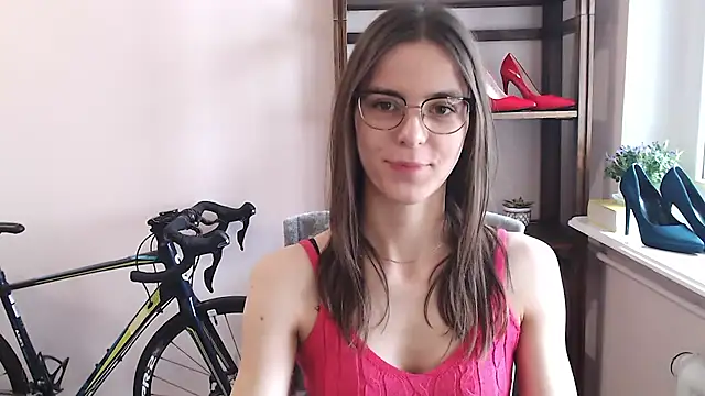 Snapshot of love_megi chatting on February 15, 2026, 7:51 am love megi online show from February 15, 2026, 7:51 am