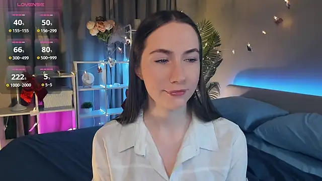 Snapshot of Kira_mindnes chatting on March 16, 2025, 12:12 am Kira mindnes online show from March 16, 2025, 12:12 am