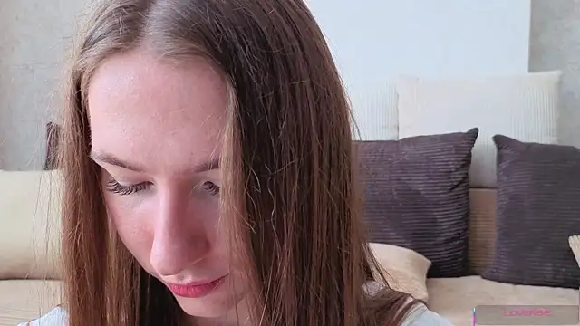 Kira mindnes online show from May 22, 2026, 6:22 am