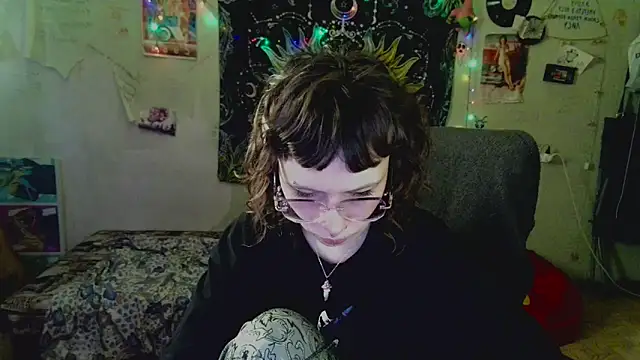 Snapshot of Lil_foxxx chatting on July 21, 2026, 11:11 am Lil foxxx online show from July 21, 2026, 11:11 am