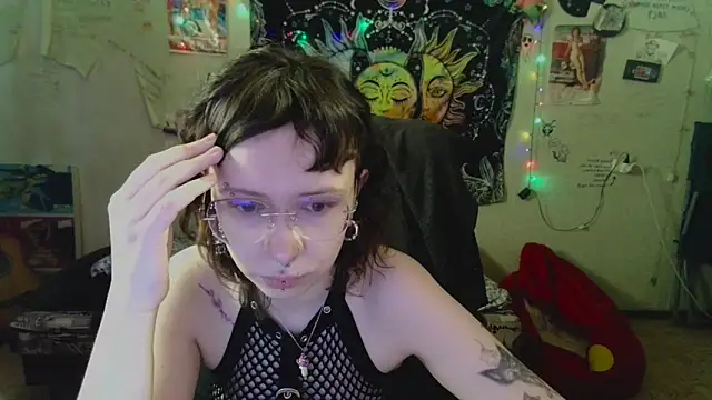 Snapshot of Lil_foxxx chatting on July 27, 2026, 9:49 am Lil foxxx online show from July 27, 2026, 9:49 am