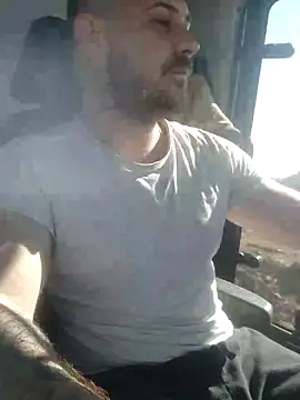 Snapshot of adisiadi chatting on March 20, 2025, 8:09 am adisiadi online show from March 20, 2025, 8:09 am