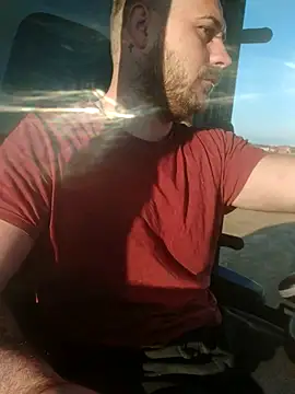 Snapshot of adisiadi chatting on March 22, 2025, 5:28 am adisiadi online show from March 22, 2025, 5:28 am