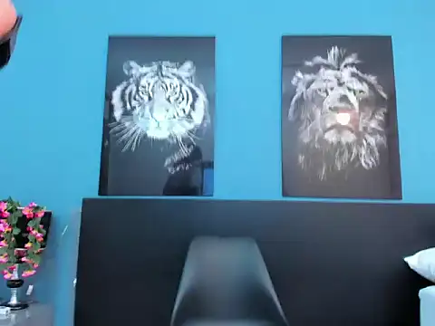 Snapshot of SophiaQueens chatting on February 5, 2026, 8:15 pm SophiaQueens online show from February 5, 2026, 8:15 pm