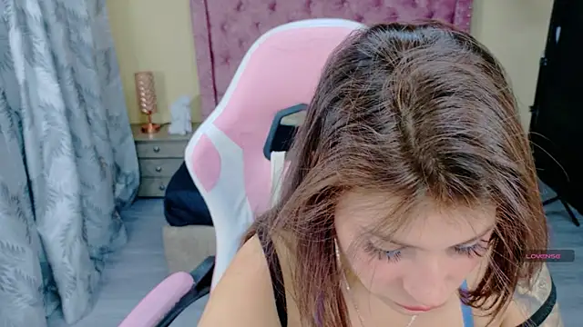 sweet  thang online show from May 8, 2026, 3:54 am