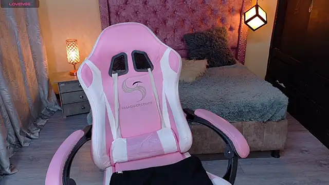 Snapshot of sweet__thang chatting on October 23, 2025, 4:44 am sweet thang online show from October 23, 2025, 4:44 am