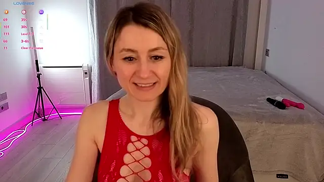 Snapshot of __Milana____ chatting on October 29, 2025, 12:53 am Milana online show from October 29, 2025, 12:53 am