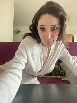 laprincesa2punto0 online show from March 13, 2025, 12:24 pm