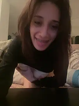 laprincesa2punto0 online show from March 7, 2025, 8:44 pm