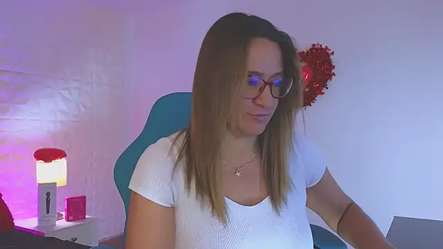 Snapshot of weet_Evans___ chatting on February 10, 2026, 3:27 am weet Evans online show from February 10, 2026, 3:27 am