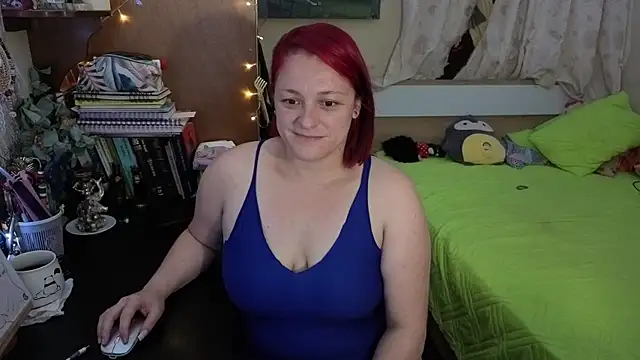 Snapshot of ValkaBlue chatting on December 5, 2025, 4:22 am ValkaBlue online show from December 5, 2025, 4:22 am