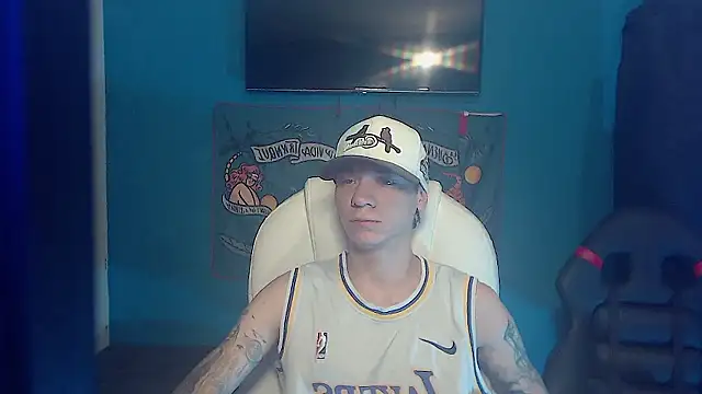 Snapshot of Burperking420_ chatting on January 14, 2026, 10:57 pm Burperking420 online show from January 14, 2026, 10:57 pm