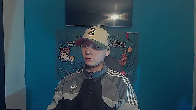 Snapshot of Burperking420_ chatting on February 17, 2026, 1:47 am Burperking420 online show from February 17, 2026, 1:47 am