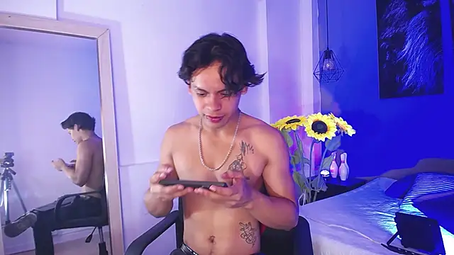Snapshot of Draco_collins chatting on September 19, 2025, 8:29 am Draco collins online show from September 19, 2025, 8:29 am