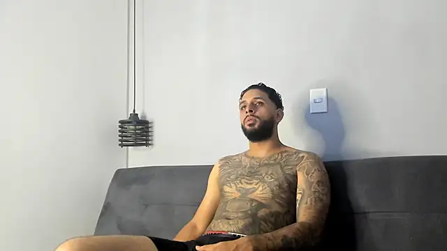 ASHLEY AND ASH online show from September 15, 2025, 10:10 pm