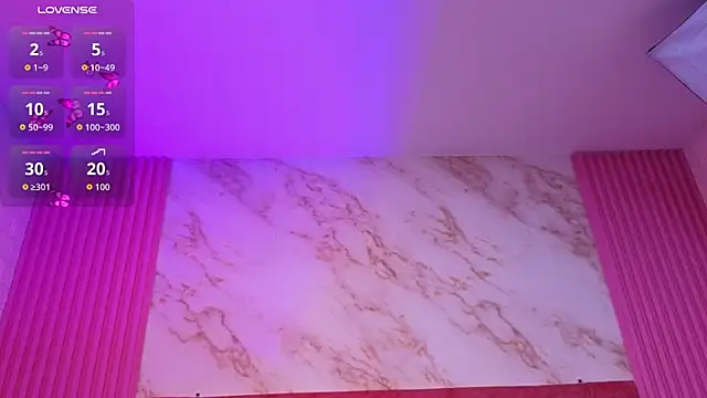 goldilockss15 online show from March 27, 2026, 11:33 am