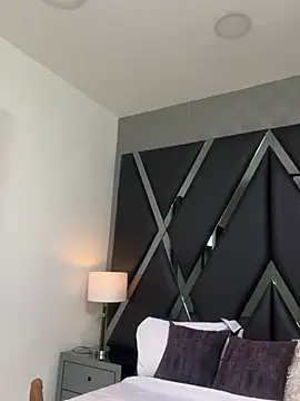 AlesiaCooper online show from January 8, 2026, 8:04 pm