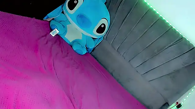 Ariana doll01 online show from April 21, 2026, 6:42 am