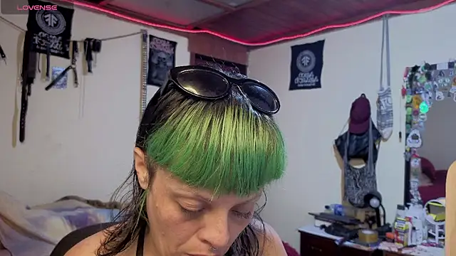 freyaa sorcerees online show from November 23, 2025, 2:43 am